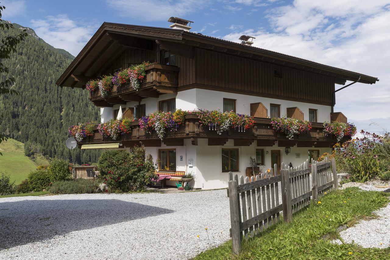 Haus Fernblick Hotel Neustift im Stubaital Exterior photo